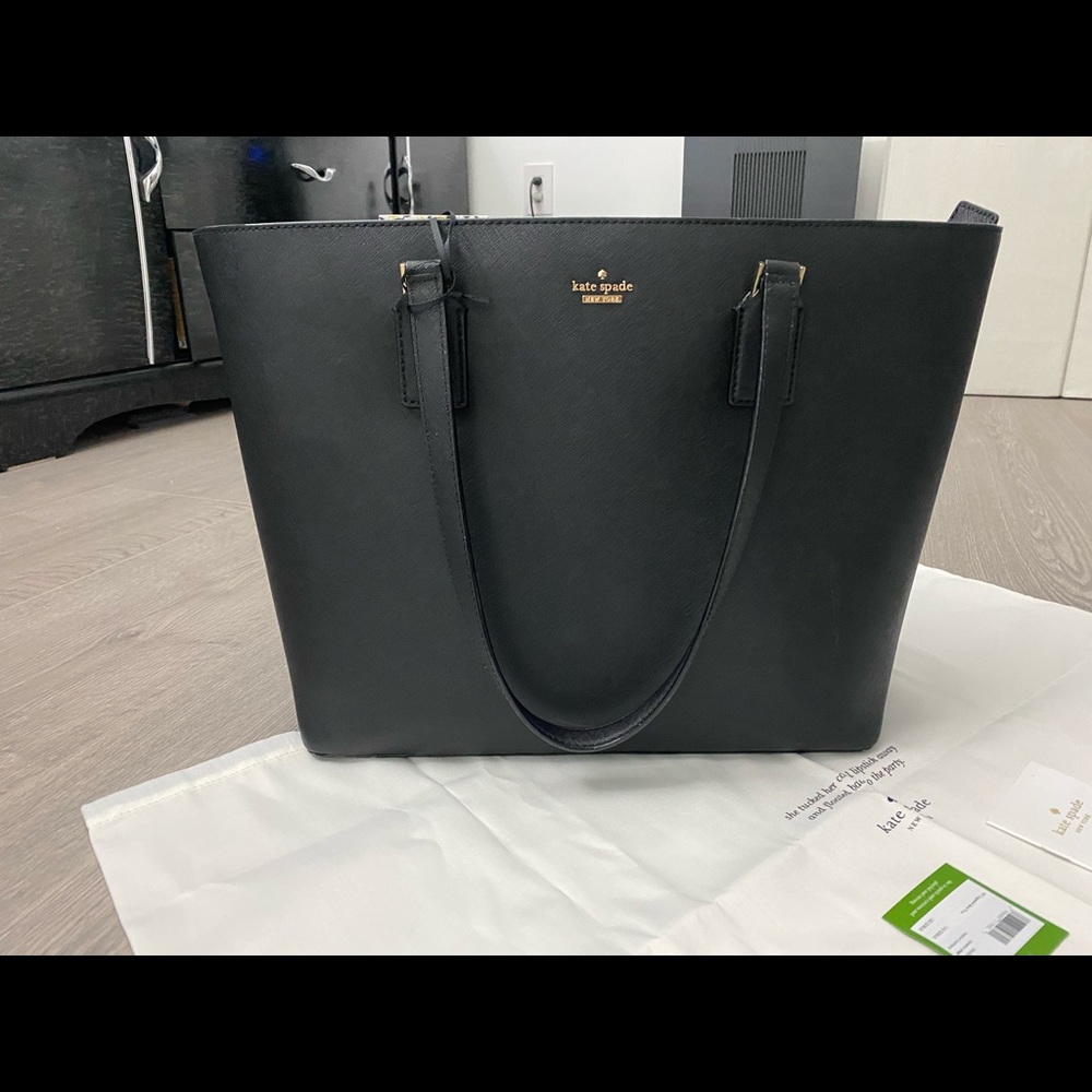 Kate Spade. Cameron Street Medium Harmony (black)